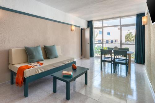 Aparthotel Club Maritim - image 4