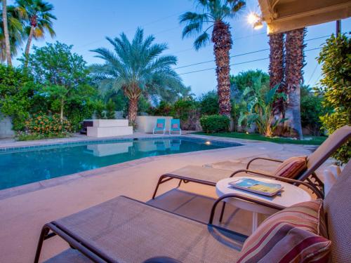 Reeves Garden House - image 12