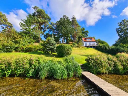 Skats, Ferienhaus SeeWaldMeer am Pinnower See bei Schwerin in Pinnow