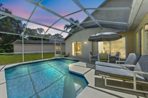 Reserve Retreat - Gated 4BR with Pool Near Disney villa
