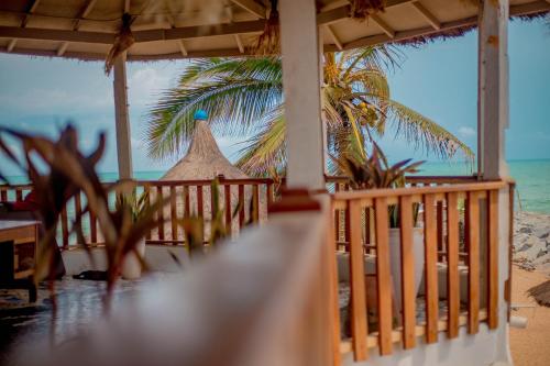 Oasis beach resort in Кейп Коуст