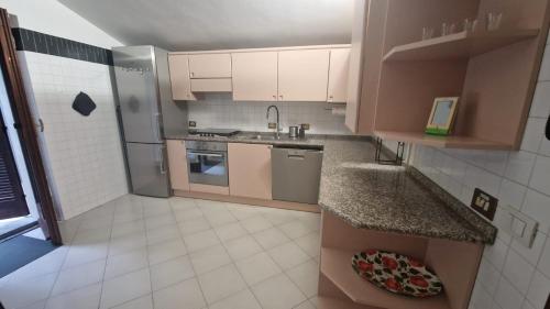 Casa Théméo - Centro città Verbania Intra (Casa Themeo - Centro citta Verbania Intra) in Verbania