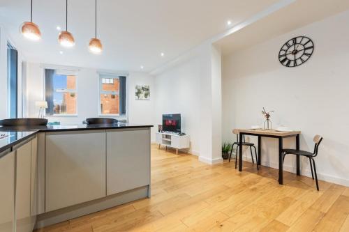 3 Bedroom Duplex Apartment in Jewellery Quarter, Birmingham (fotografie 7)