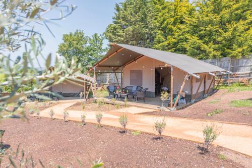 Luxury Glamping at Stags Head gîte à louer Brunel Lodge