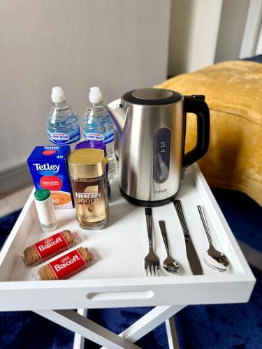 Létesítmények, Kasbia stays in Chatham Central