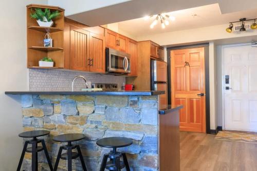 Alpine Oasis at Alpine Village, Canmore (foto 6)