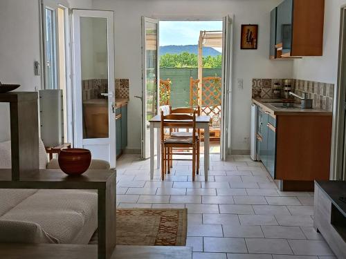 Studio Jasmin, Le Beausset