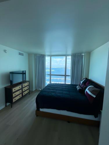 Stunning Water View Suite