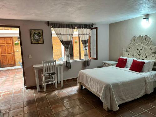 Rincon Sonado OFF in Valle De Bravo