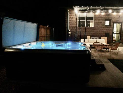 5280 Oasis - Hot Tub Walk To Sloan's Lake in West Colfax