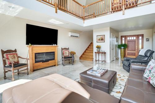 Grill Out, Play Pool: Huge Home on Lake Champlain! in Point Au Roche (NY)