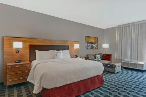 TownePlace Suites by Marriott Jacksonville East - image 13