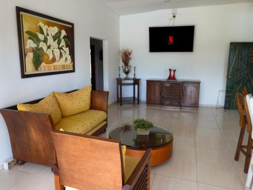 Shared lounge/TV area, Finca La Siria in Belmonte Bajo