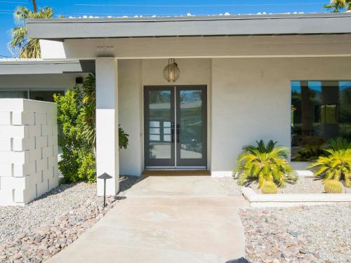 Modern Marion at Twin Palms - image 12