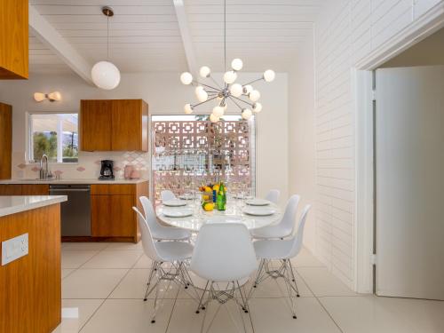 Palm Breeze - image 7