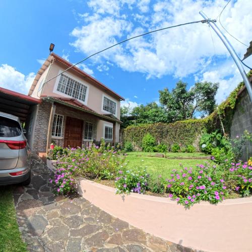 Giriş, La Casa de Sonya in Ataco