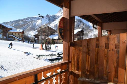 Résidence Ten Peak - Appartement cosy aux pieds des pistes au coeur des 3 Vallées MAE-4071 (Residence Ten Peak - Appartement cosy aux pieds des pistes au coeur des 3 Vallees MAE-4071) in Villarencel
