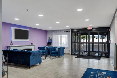 Baymont by Wyndham La Crosse/Onalaska - image 9