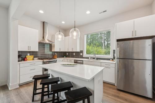 Bright&cozy 3bd home near everything you need