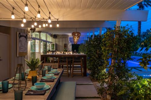West Elm House 2017: The Alexander - image 9