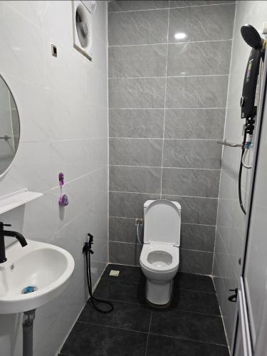 Dia Roomstay Gong Badak - image 5