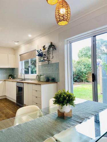 GREENVIEW, BFast,WiFi,Fetch, Walk2Pizza,Liquor in Észak-Geelong