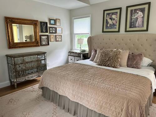 Beautiful Private Room Near Stony Brook University