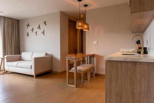 2 bedrooms, 3 beds
