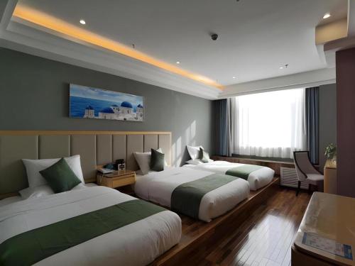 GreenTree Inn Hami Railway Station Bayi Road in Hami