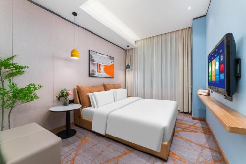 room detail thumbnail 1