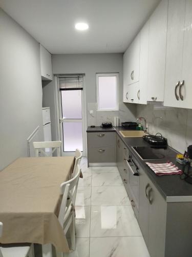 Michali's Sepolia Agios Meletis Apartment 2