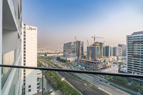 Brand New Lux 1BR Apartment in Business Bay with Pool, Gym and Parking, Dubai (Foto 10)