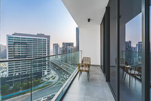 Escape24 Brand New 1BR with City View near Burj Khalifa, Dubai