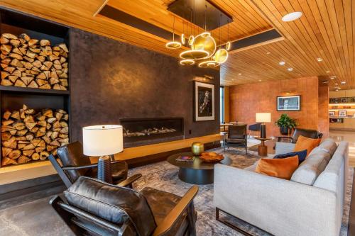 Cambria Hotel Austin Airport in Austin, USA