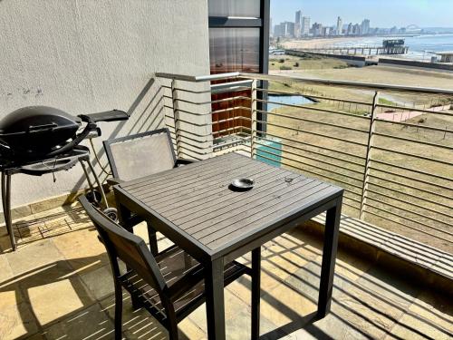 Durban Point Waterfront, 505 Quayside 40 Canalquay Rd, Durban