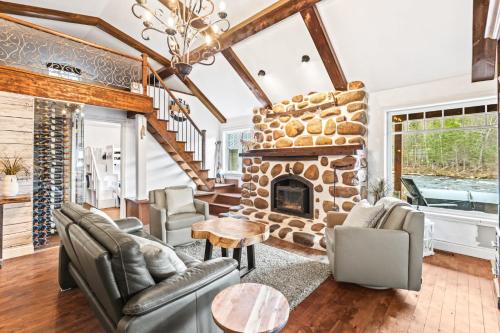 Spa and river - Le Riverain in Ste Brigitte De Laval (QC)