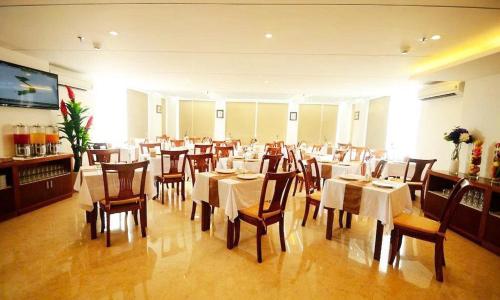 Khach san Golden Beach Nha Trang in Nha Trang