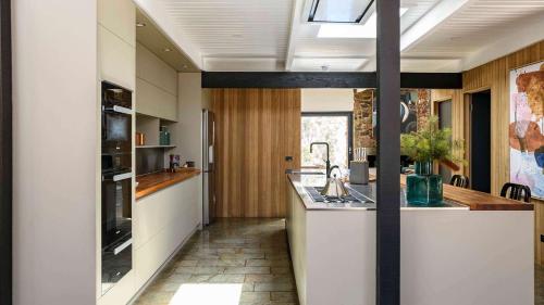 Flow Stone House Gisborne in Gisborne