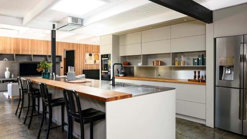 Flow Stone House Gisborne in Gisborne