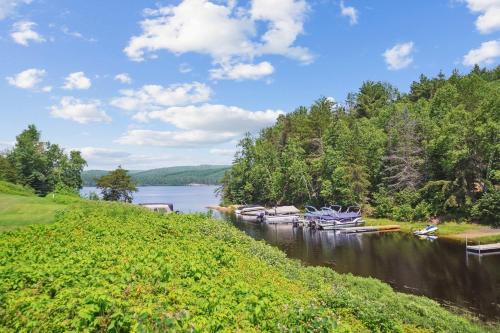 Le Mystic - Lake Taureau in เซนต์-มิเชล-เดส-เซนต์ (QC)