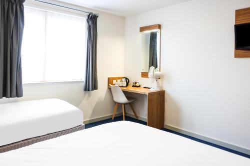 ibis budget Lancaster Centre - image 12