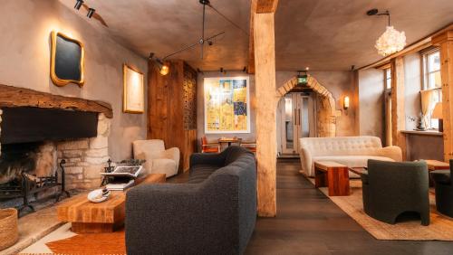 BULL Burford 3