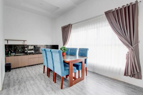 Facilities, Capital O 94740 Sudirto Villa Dan Homestay Dieng in Sumberejo