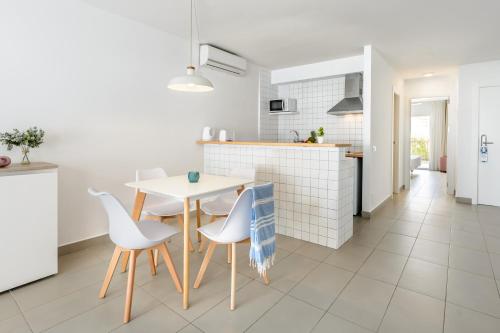 Apartamentos Playasol Riviera - image 7