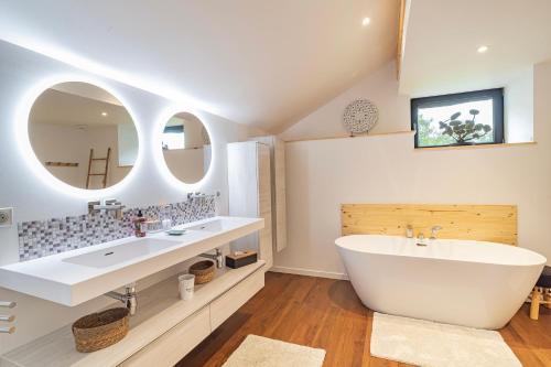 浴室, Gîte de Salix - Charmante Maison pour 6p (Gite de Salix - Charmante Maison pour 6p) in 薩阿萊