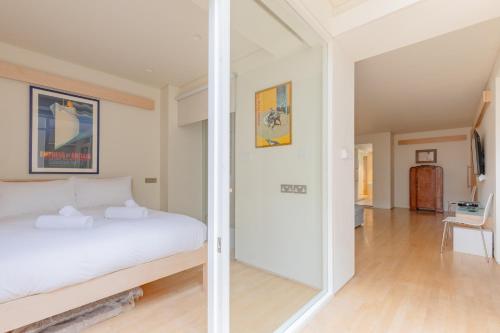 Refined 3BD Garden Retreat in the Heart of London - image 6