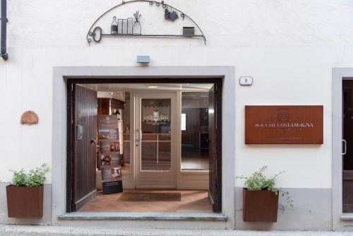 Rocche Costamagna Art Suites – La Morra, NY