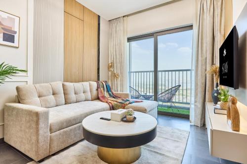 STAY BY LATINEM Luxury 1BR Holiday Home CA 1509 Near Downtown, Dubai (photo 6)