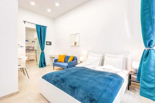 Central - NEW with Balcony - Charming, Budapest