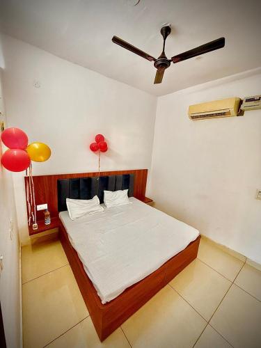 Moon light hotel - Wadgaon